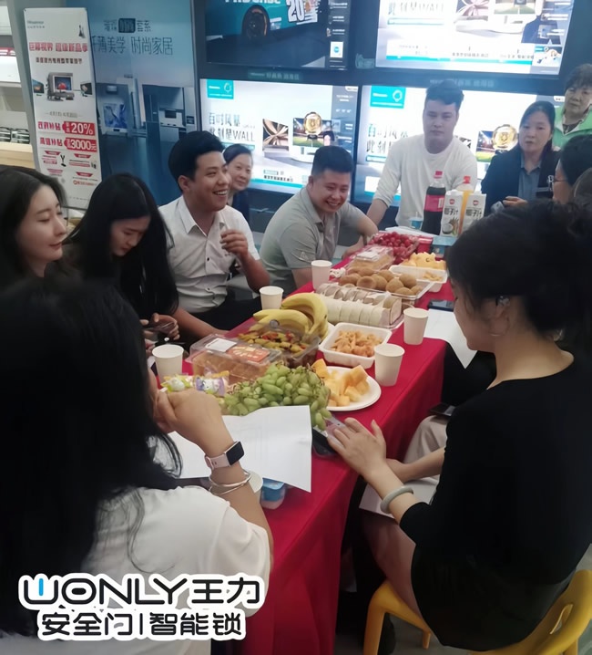 王力门业